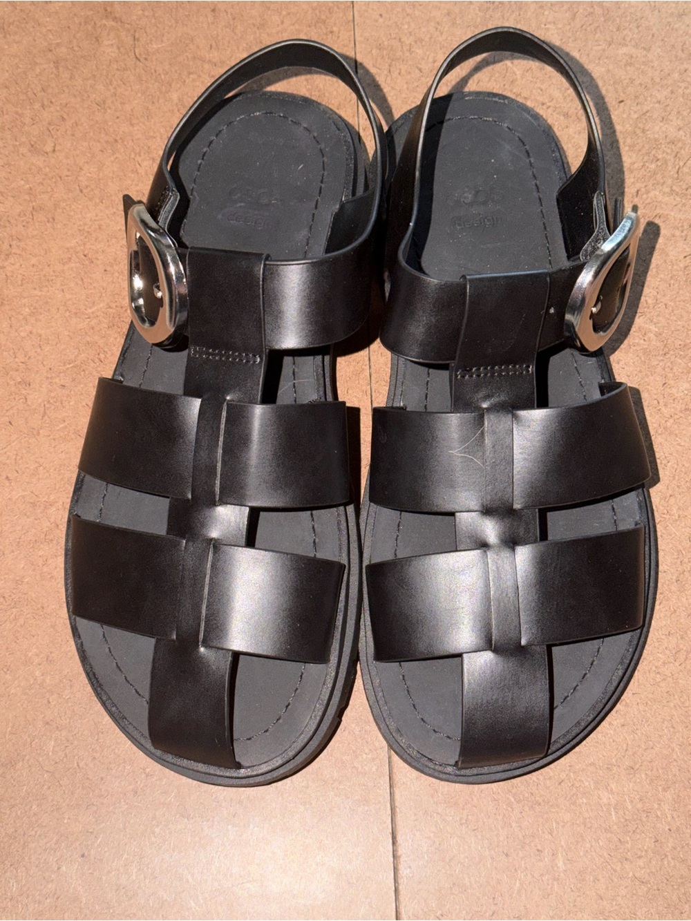 Black Leather Fisherman Sandals with Silver Buckle US Women's 8M